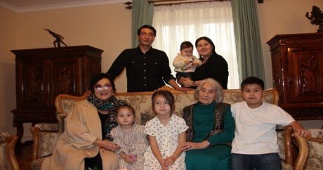 Türkan Şoray Cengiz Aytmatov’un ailesini ziyaret etti