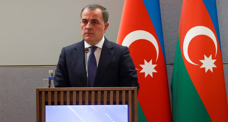 Azerbaycan, Ermenistan tarafının barış önerilerine cevap verdi
