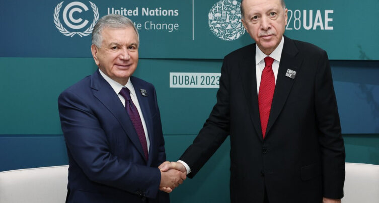 Cumhurbaşkanı Erdoğan’dan Dubai’de diplomasi trafiği