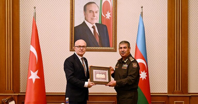 Bakan Hasanov, Milli Savunma Bakan Yardımcısı Tüfekci`yi kabul etti
