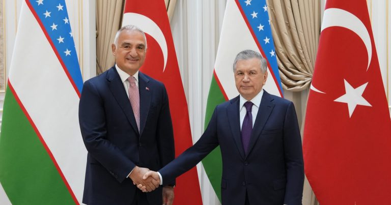 Özbekistan Cumhurbaşkanı Mirziyoyev, Kültür ve Turizm Bakanı Ersoy’u kabul etti