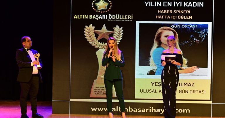 Yeşim Eryılmaz ödüle doymuyor: “Yılın En İyi Kadın Haber Spikeri Hafta İçi Öğlen” ödülü verildi