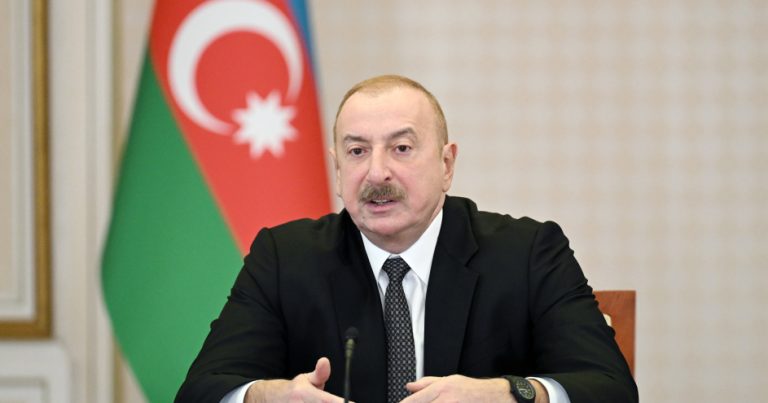 Aliyev, Azerbaycan uçağının düşürülmesinde suçu olanların cezalandırılmasını talep etti